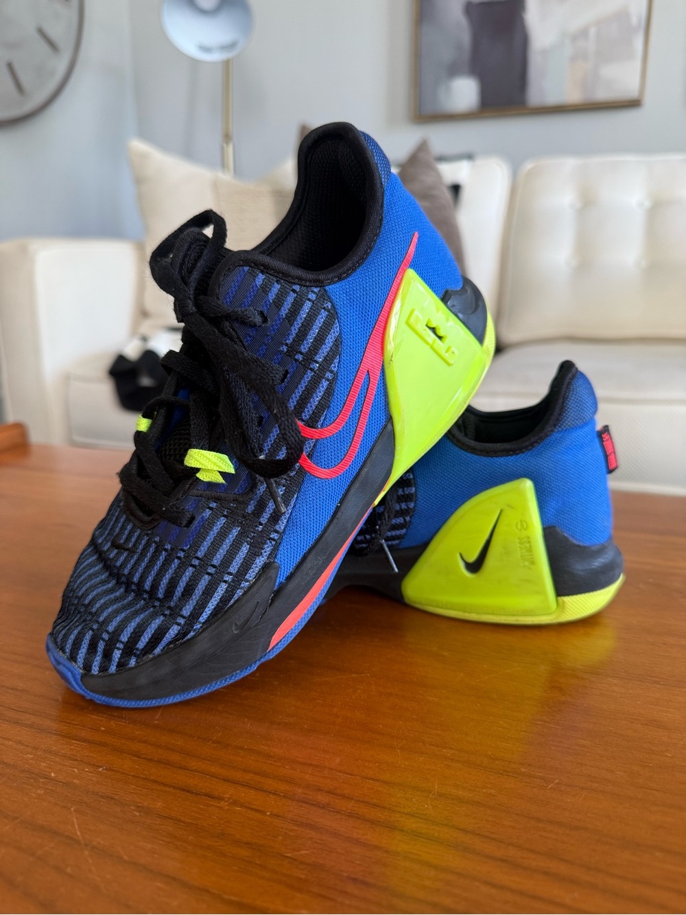 Nike LeBron Witness 6 Hyper Royal | Size 1